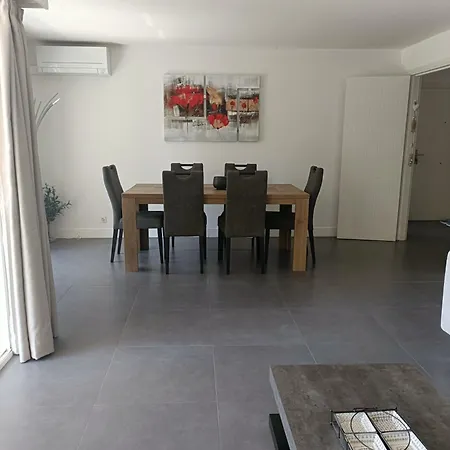 Property On Golf Apartment *